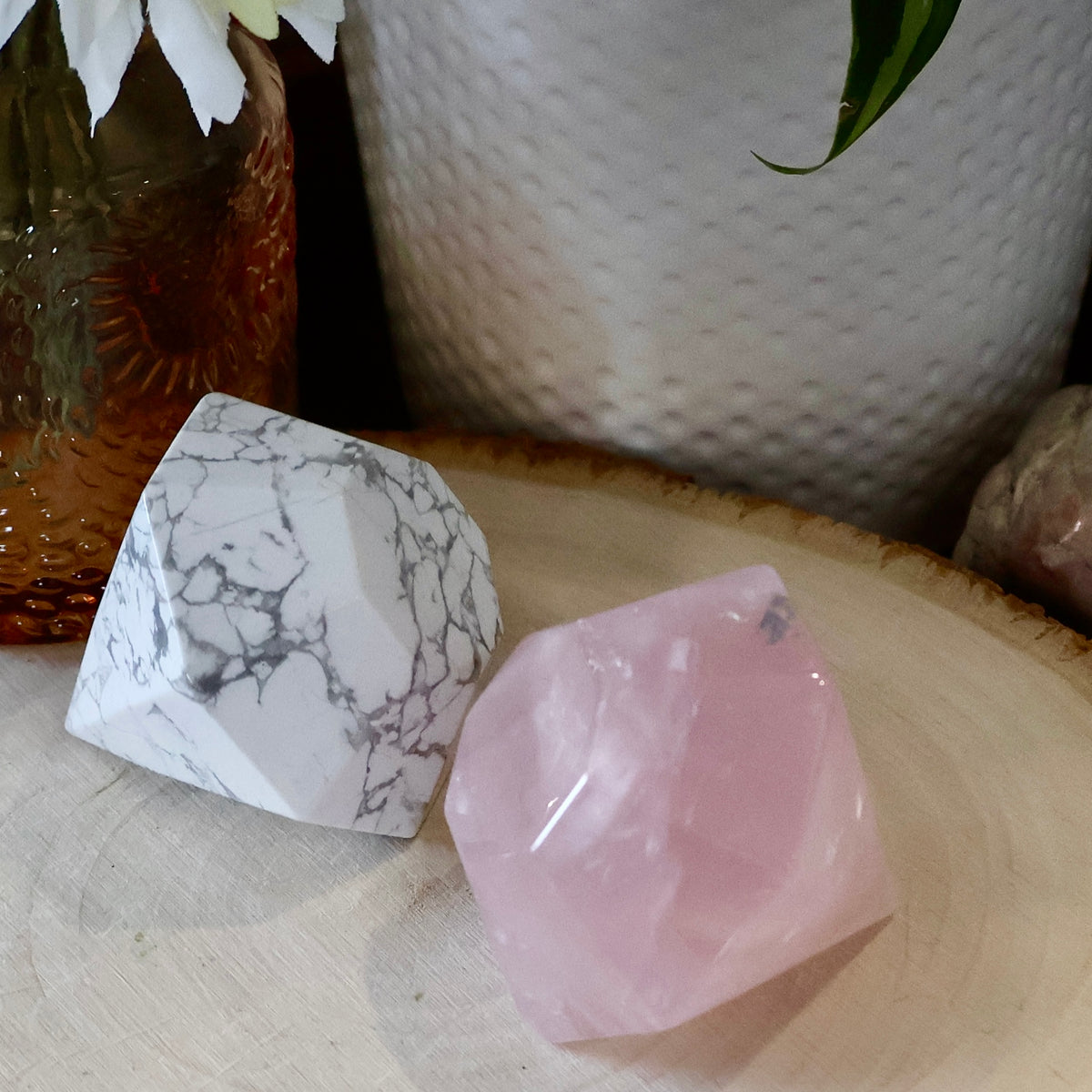 Crystal Diamond Shape Carving
