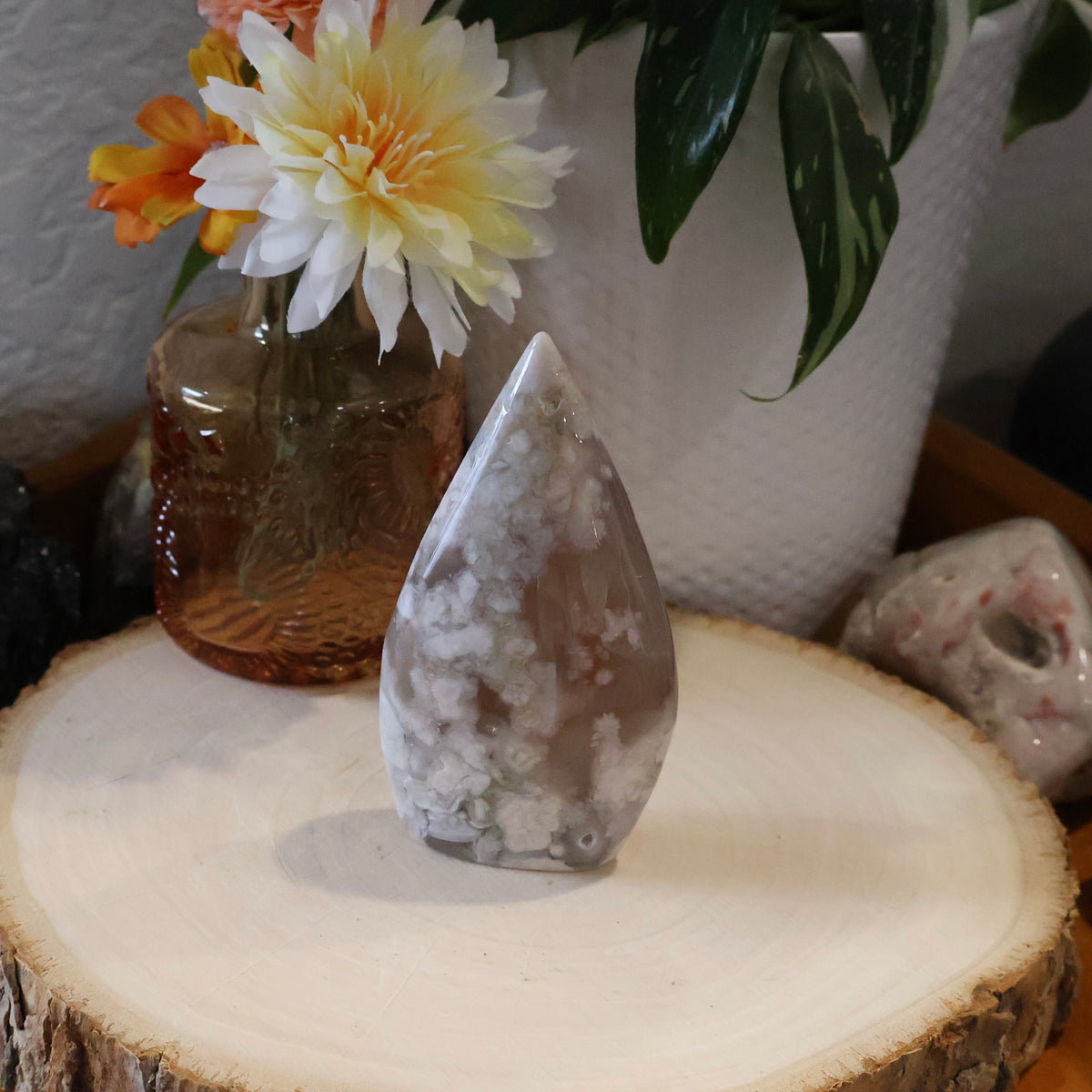 Flower Agate Teardrop Freeform Carving