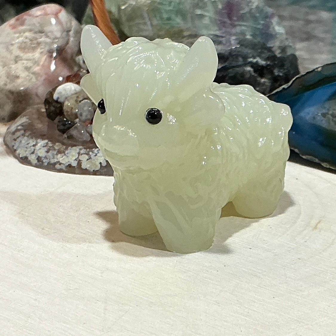 Highland Cow Crystal Carving