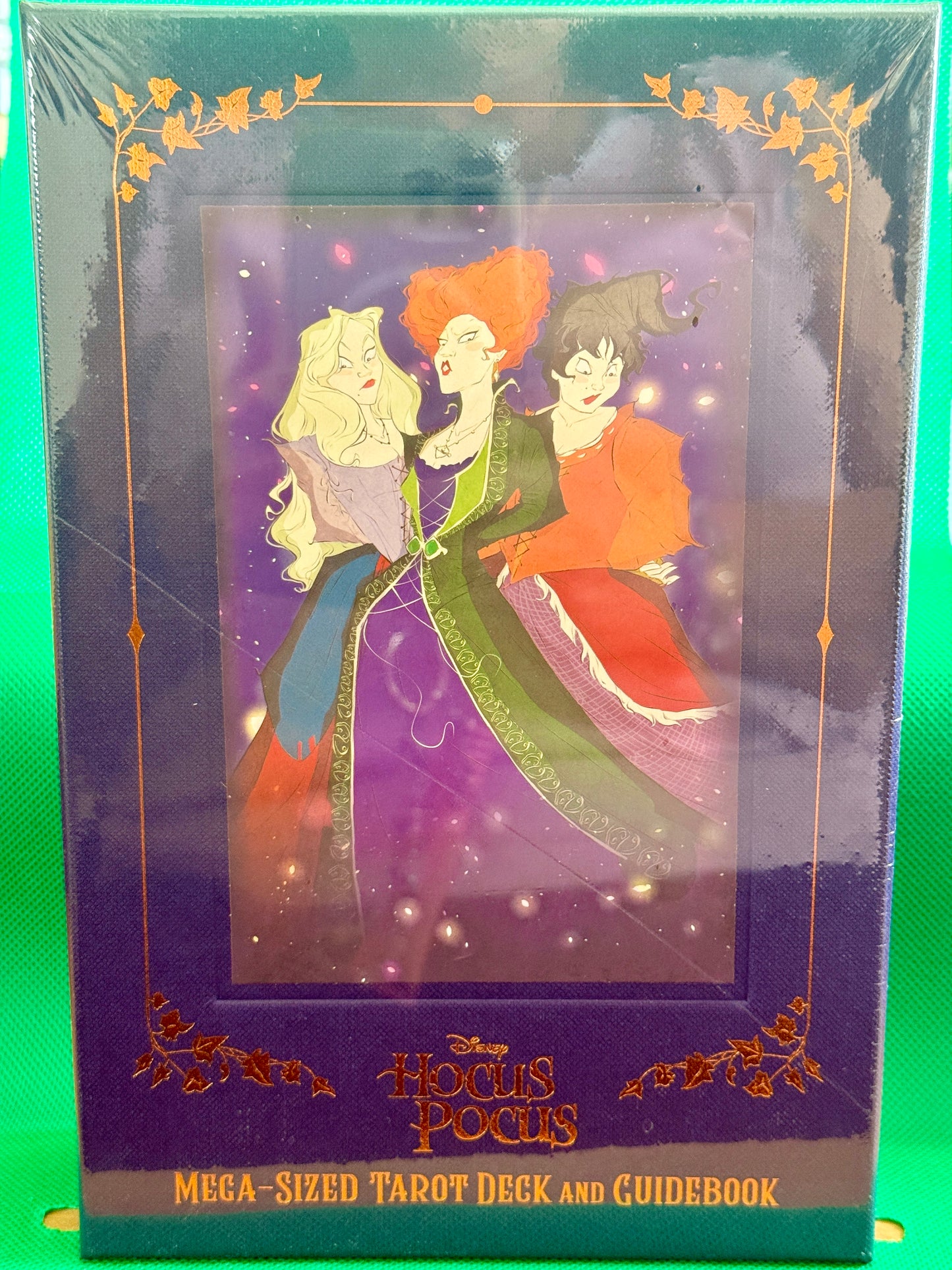 Mega-Sized Tarot: Hocus Pocus Tarot Deck & Guidebook